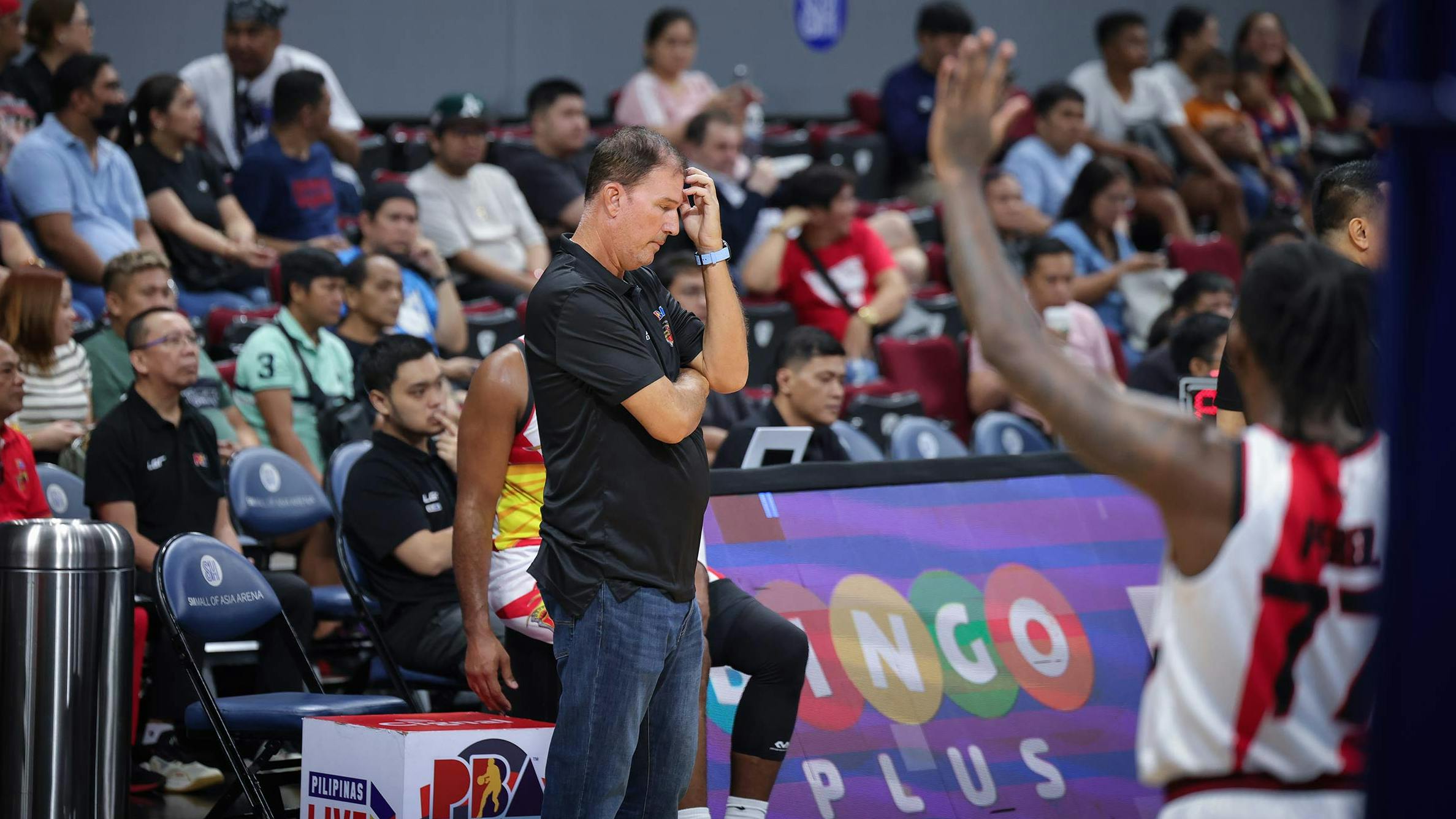 PBA: San Miguel coach Jorge Gallent rues turnovers despite Beermen